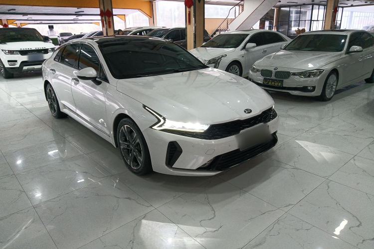 Used Kia K5 2020 270T CVVD Luxury Edition Front Right 45 Deg