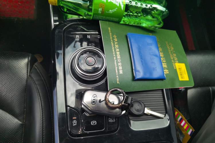 Used Kia K5 2020 270T CVVD Luxury Tech Edition Gear Lever