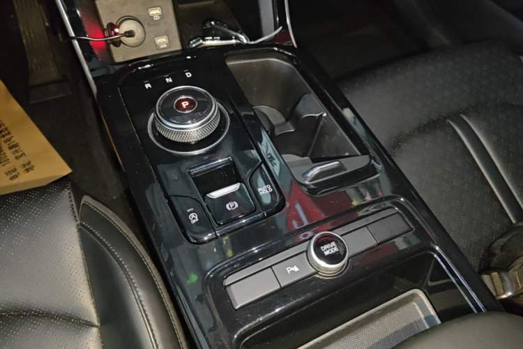 Used Kia K5 2020 270T CVVD Luxury Edition Gear Lever