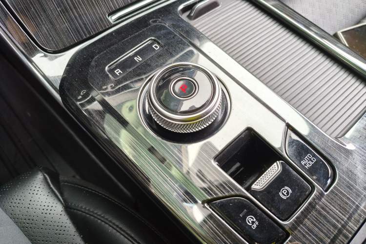 Used Kia K5 2020 270T CVVD Fashion Edition Gear Lever