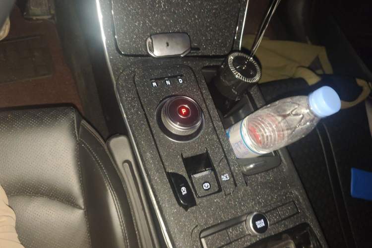 Used Kia K5 2020 270T CVVD Luxury Tech Edition Gear Lever