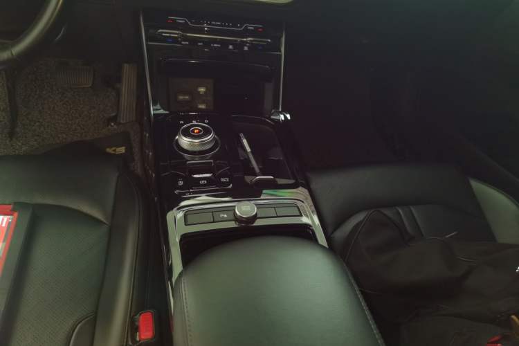 Used Kia K5 2020 270T CVVD Luxury Tech Edition Gear Lever