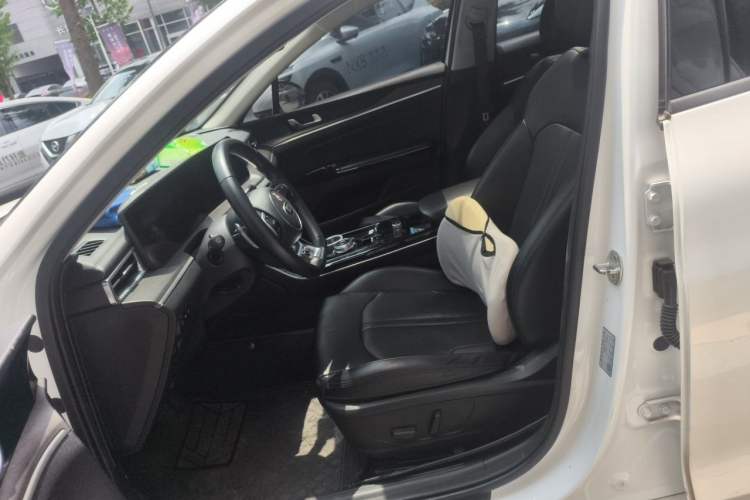 Used Kia K5 2020 270T CVVD Luxury Tech Edition Left Front Seat