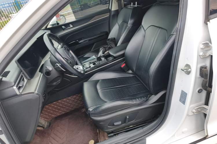 Used Kia K5 2020 270T CVVD Luxury Tech Edition Left Front Seat