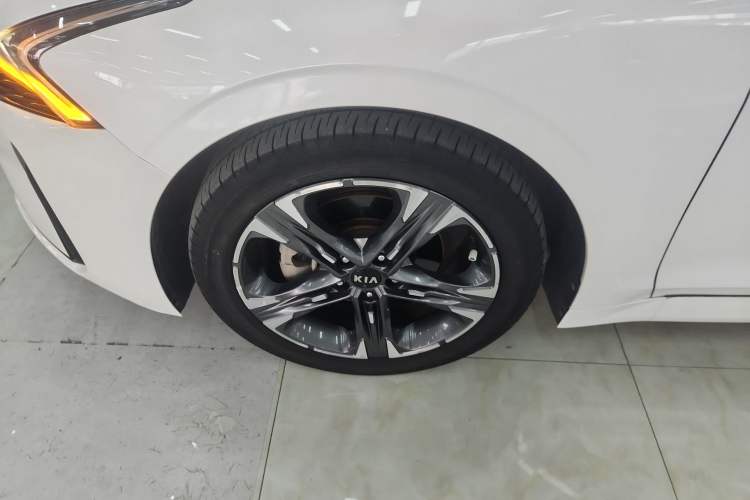 Used Kia K5 2020 270T CVVD Luxury Tech Edition Left Front Wheel Hub