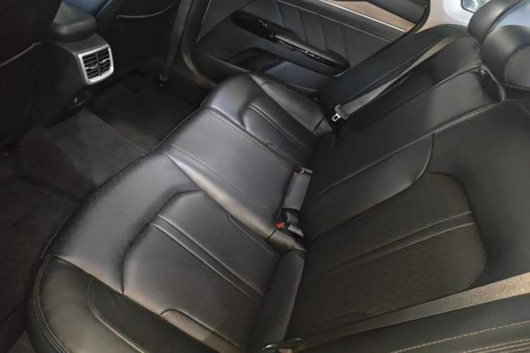 Used Kia K5 2020 270T CVVD Luxury Edition Left Rear Seat