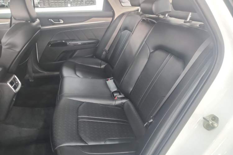 Used Kia K5 2020 270T CVVD Luxury Tech Edition Left Rear Seat