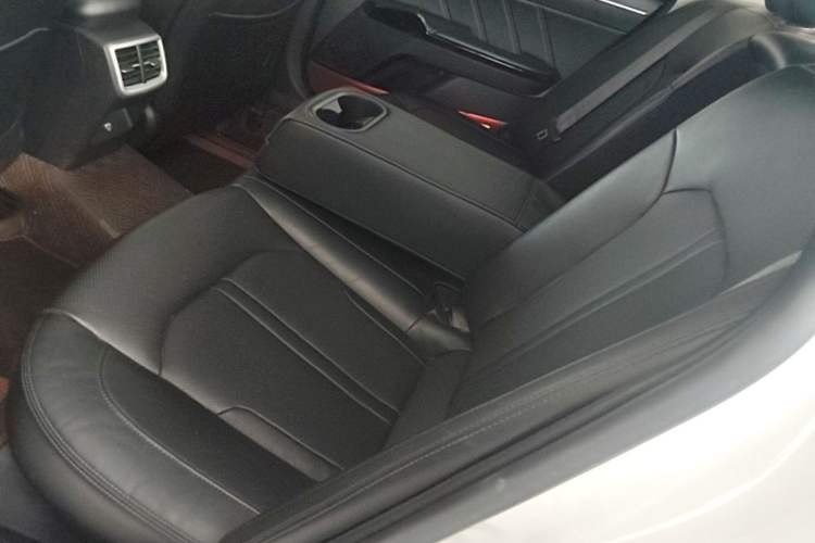 Used Kia K5 2020 380T GT-Line Prestige Tech Edition Left Rear Seat