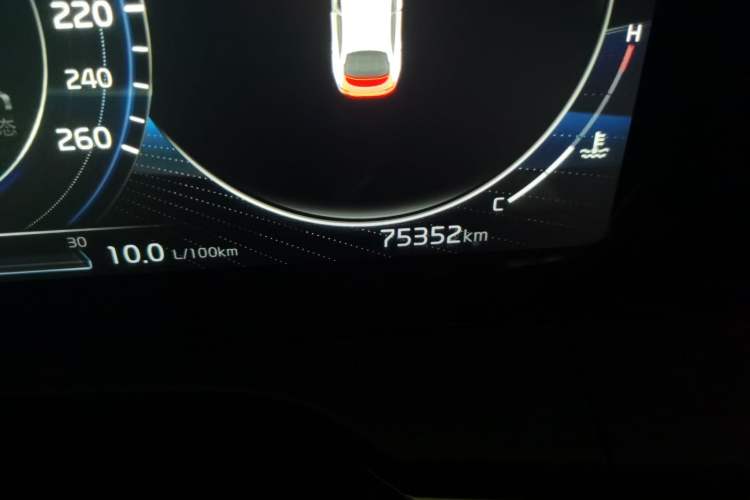 Used Kia K5 2020 380T GT-Line Prestige Tech Edition Odometer Close Up