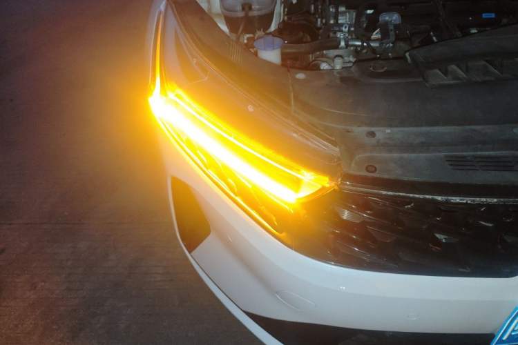 Used Kia K5 2020 270T CVVD Luxury Tech Edition Right Front Headlight