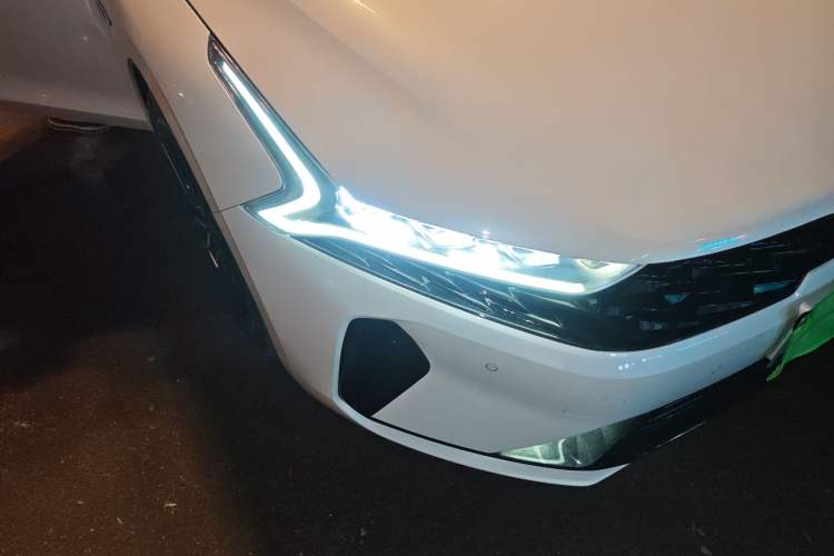 Used Kia K5 2020 380T GT-Line Premium Edition Right Front Headlight