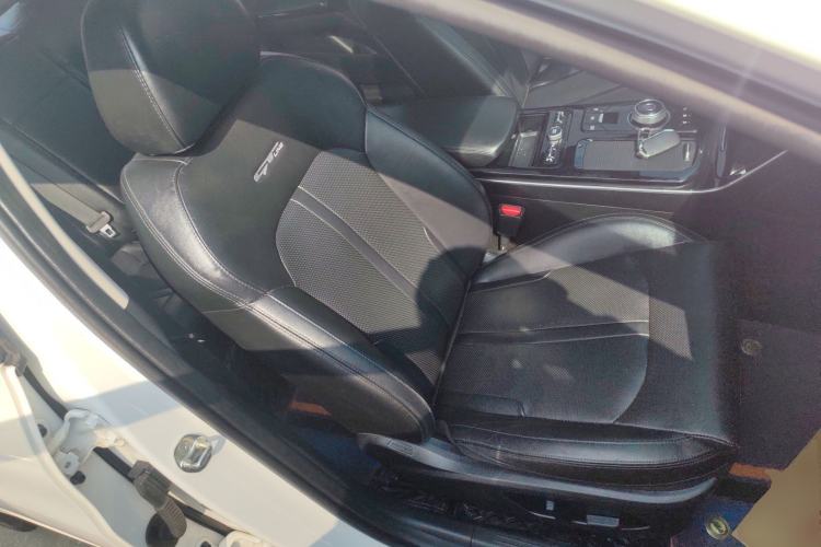Used Kia K5 2020 380T GT-Line Flagship Edition Right Front Seat