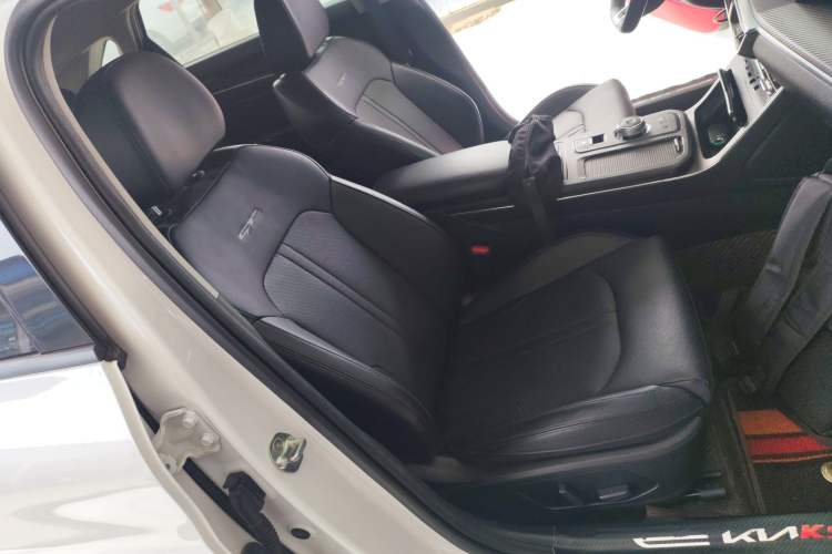 Used Kia K5 2020 380T GT-Line Prestige Tech Edition Right Front Seat