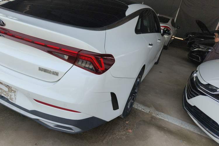 Used Kia K5 2020 270T CVVD Luxury Tech Edition Right Rear Taillight