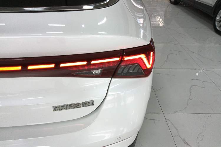 Used Kia K5 2020 270T CVVD Luxury Edition Right Rear Taillight