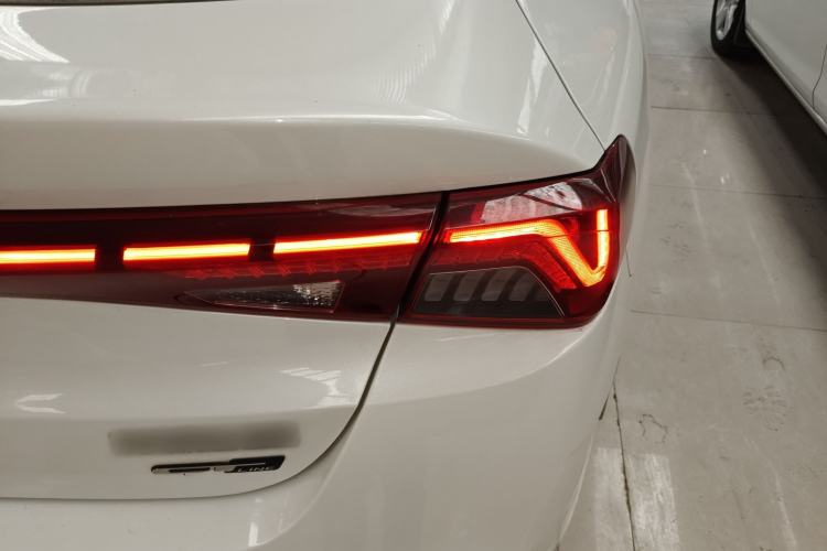 Used Kia K5 2020 380T GT-Line Prestige Tech Edition Right Rear Taillight