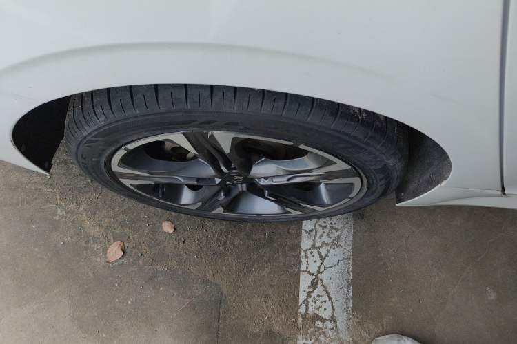 Used Kia K5 2020 270T CVVD Luxury Tech Edition Right Rear Wheel Hub