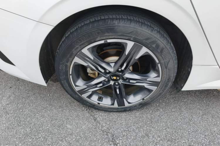 Used Kia K5 2020 270T CVVD Luxury Tech Edition Right Rear Wheel Hub