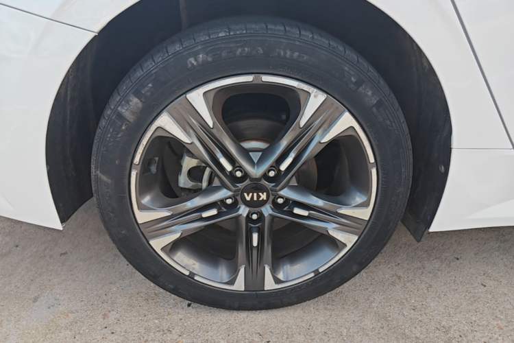 Used Kia K5 2020 270T CVVD Luxury Tech Edition Right Rear Wheel Hub