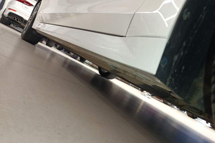 Used Kia K5 2020 380T GT-Line Flagship Edition Right Side Sill