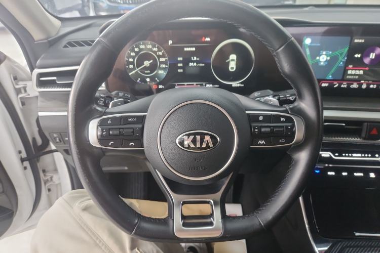 Used Kia K5 2020 270T CVVD Luxury Tech Edition Steering Wheel