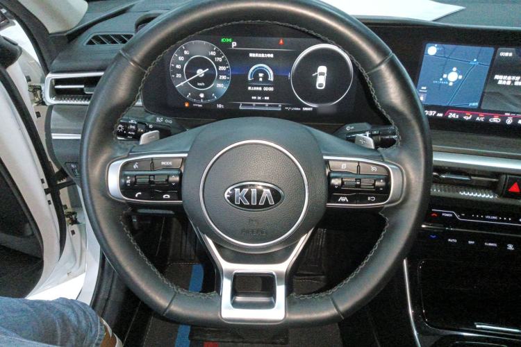 Used Kia K5 2020 270T CVVD Luxury Edition Steering Wheel