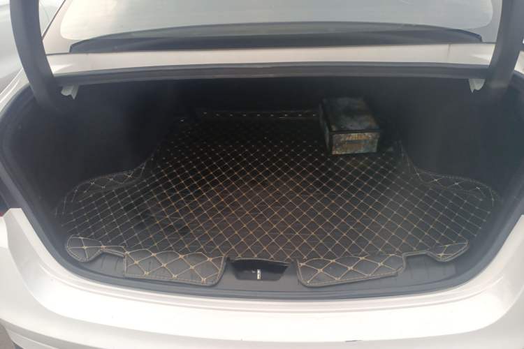 Used Kia K5 2020 270T CVVD Luxury Tech Edition Trunk