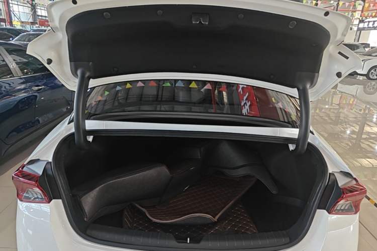 Used Kia K5 2020 270T CVVD Luxury Edition Trunk