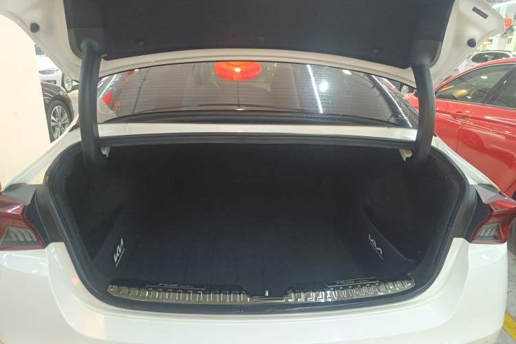 Used Kia K5 2020 270T CVVD Luxury Tech Edition Trunk