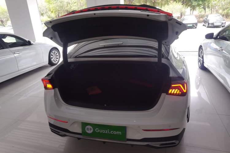 Used Kia K5 2020 270T CVVD Luxury Tech Edition Trunk