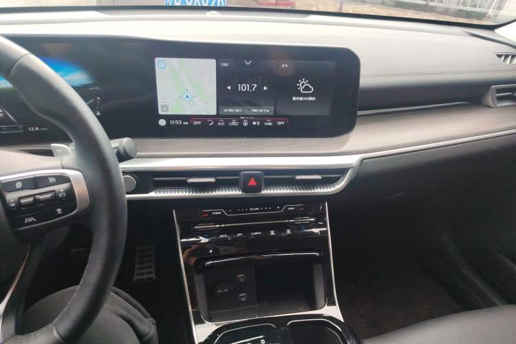 Used Kia K5 2021 380T GT-Line Flagship Edition Audio And AC Panel