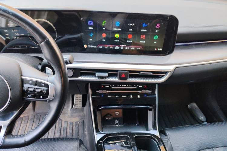 Used Kia K5 2021 380T GT-Line Flagship Edition Audio And AC Panel
