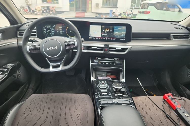 Used Kia K5 2021 270T CVVD Refreshed Edition Center Console