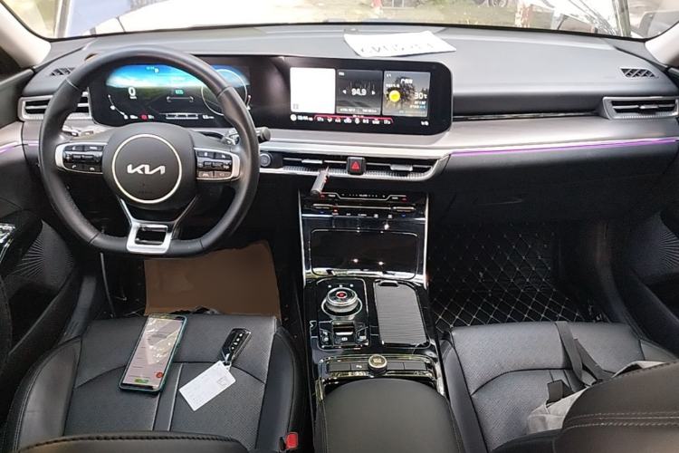 Used Kia K5 2021 270T CVVD Refreshed Edition Center Console