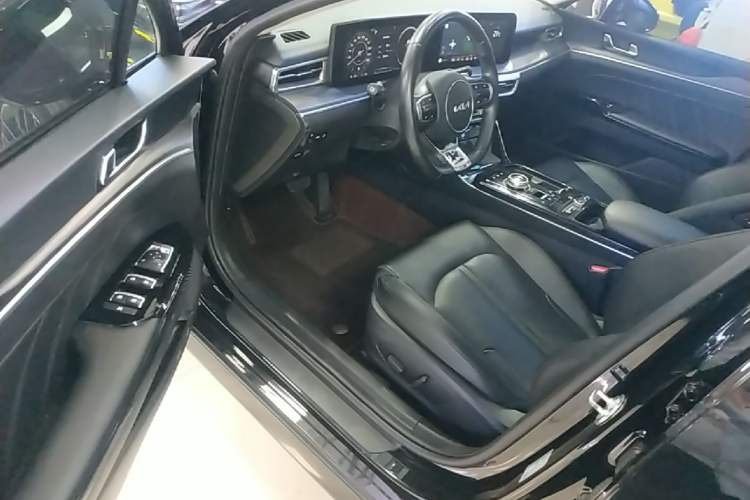 Used Kia K5 2021 380T GT-Line Refreshed Edition Driver Seat