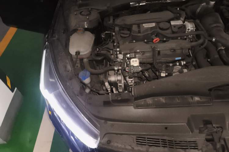 Used Kia K5 2021 270T CVVD Refreshed Edition Engine Bay Right
