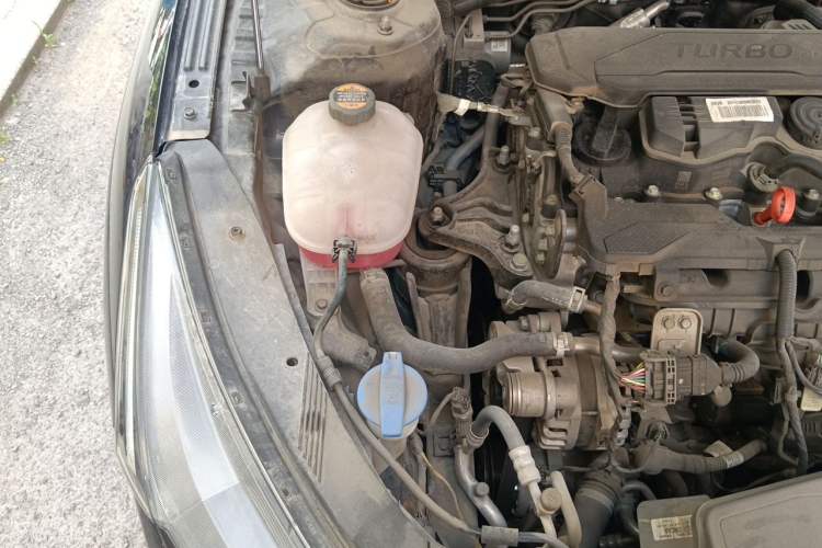 Used Kia K5 2021 270T CVVD Refreshed Edition Engine Bay Right