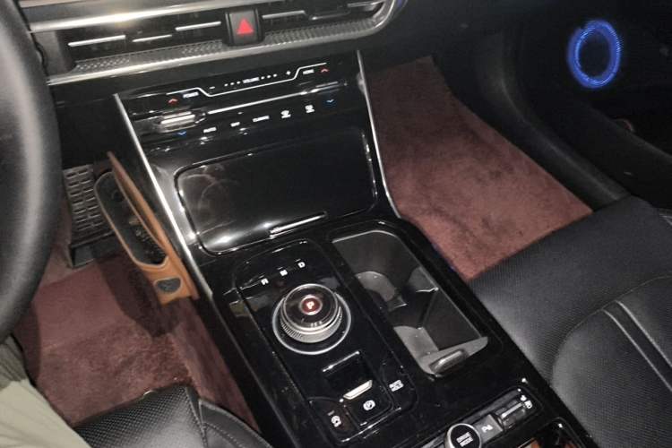 Used Kia K5 2021 380T GT-Line Flagship Edition Gear Lever