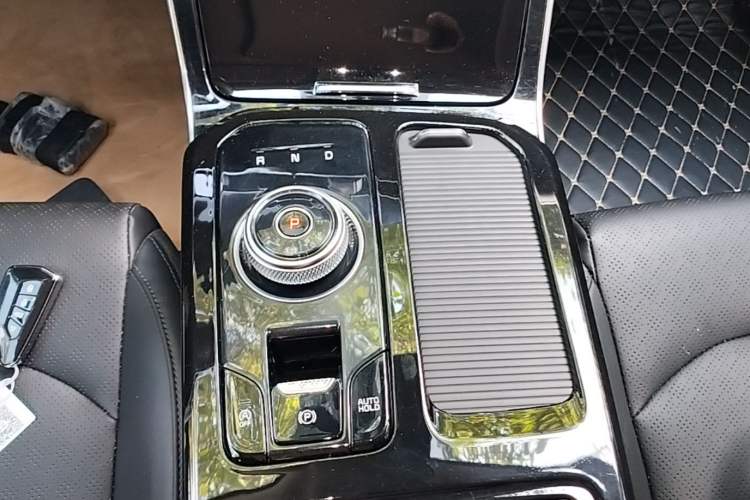 Used Kia K5 2021 270T CVVD Refreshed Edition Gear Lever