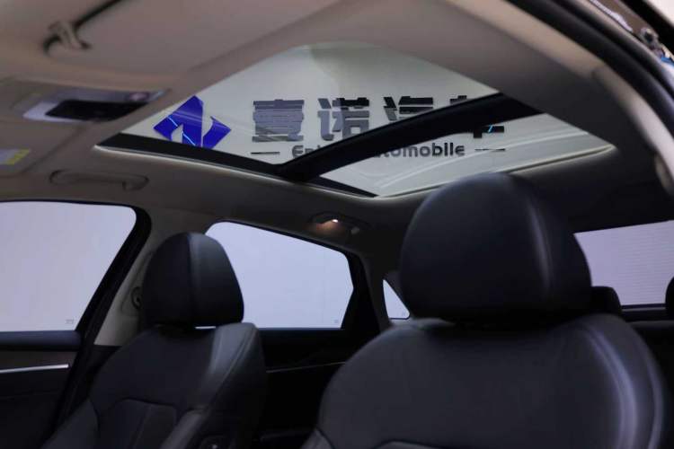 Used Kia K5 2021 380T GT-Line Flagship Edition Headliner