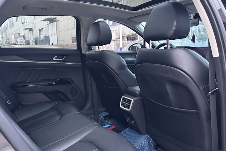 Used Kia K5 2021 380T GT-Line Refreshed Edition Interior 10