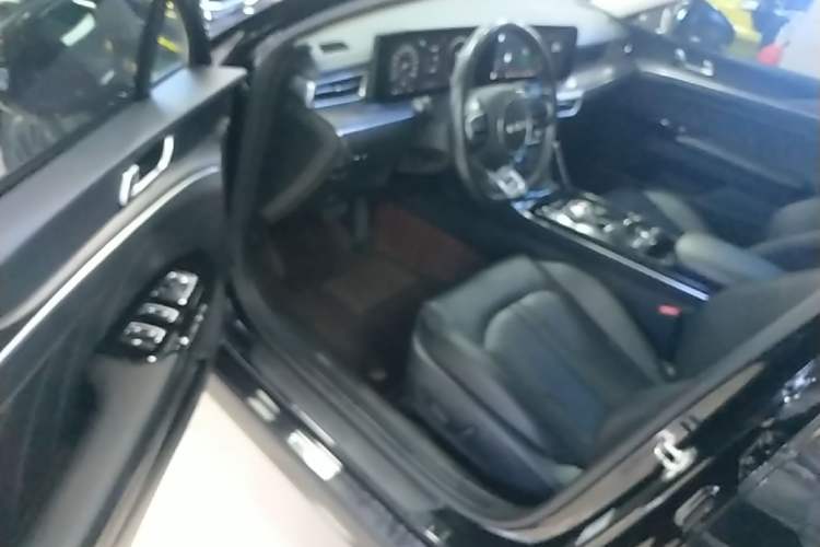 Used Kia K5 2021 380T GT-Line Refreshed Edition Left Front Seat