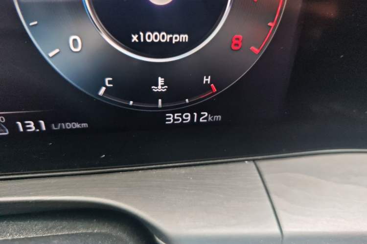 Used Kia K5 2021 270T CVVD Refreshed Edition Odometer Close Up