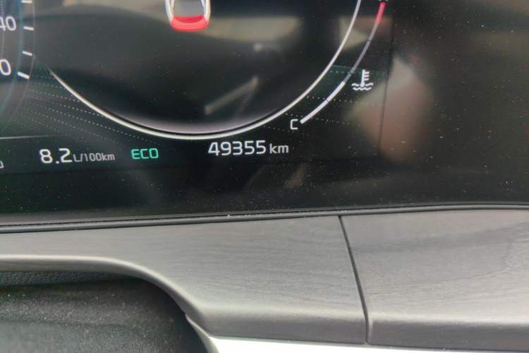 Used Kia K5 2021 270T CVVD Refreshed Edition Odometer Close Up