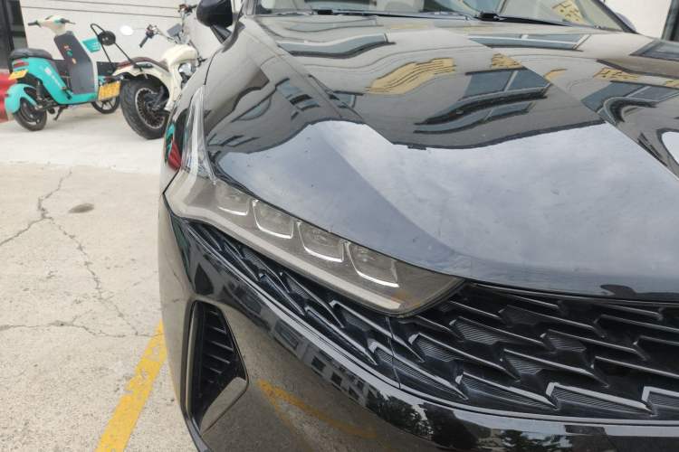 Used Kia K5 2021 270T CVVD Refreshed Edition Right Front Headlight