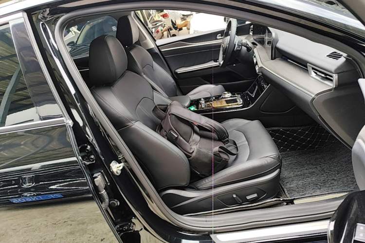 Used Kia K5 2021 380T GT-Line Flagship Edition Right Front Seat
