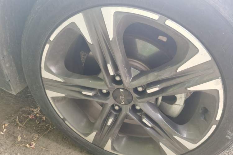 Used Kia K5 2021 270T CVVD Refreshed Edition Right Front Wheel Hub