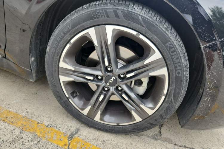 Used Kia K5 2021 270T CVVD Refreshed Edition Right Front Wheel Hub