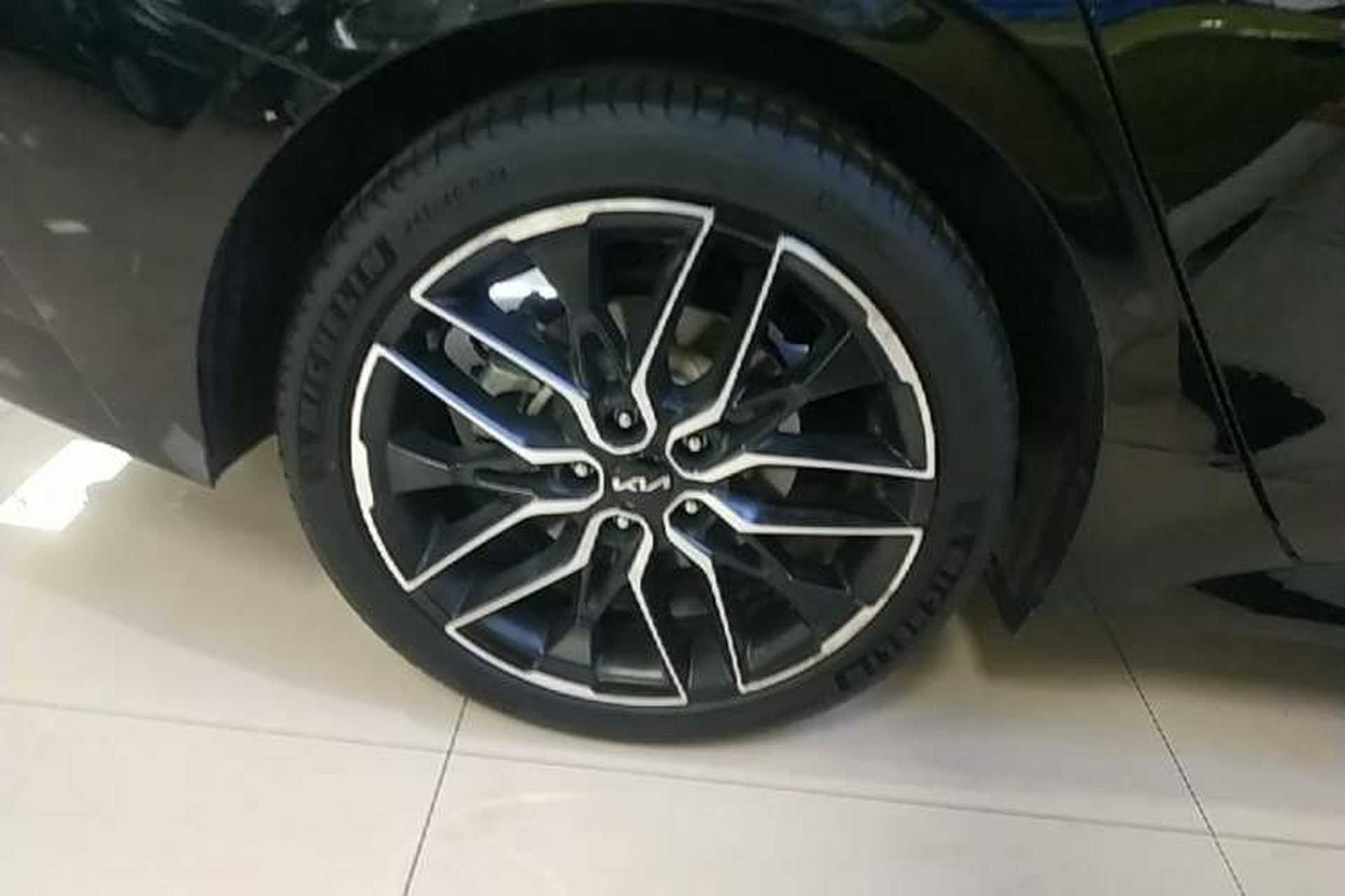 Used Kia K5 2021 380T GT-Line Refreshed Edition Right Rear Wheel Hub