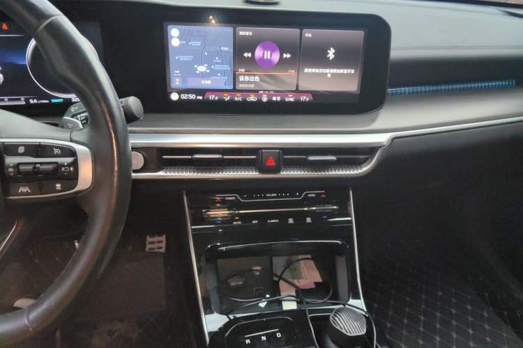 Used Kia K5 2021 380T GT-Line Flagship Edition Audio And AC Panel